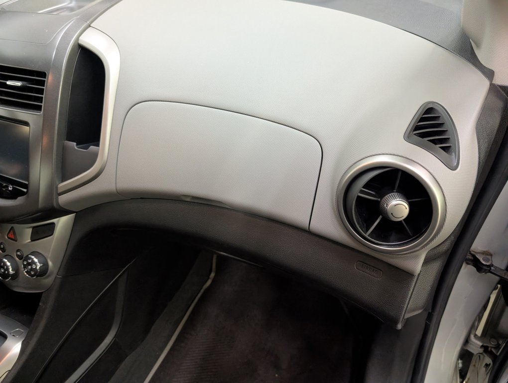 Chevrolet Sonic LT, AUTOMATIQUE, 2015 à Magog, Québec - 10 - w1024h768px