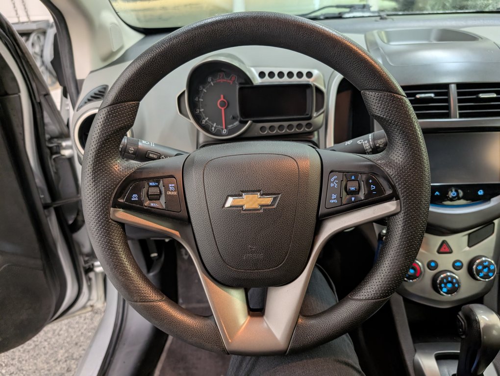 Chevrolet Sonic LT, AUTOMATIQUE, 2015 à Magog, Québec - 16 - w1024h768px