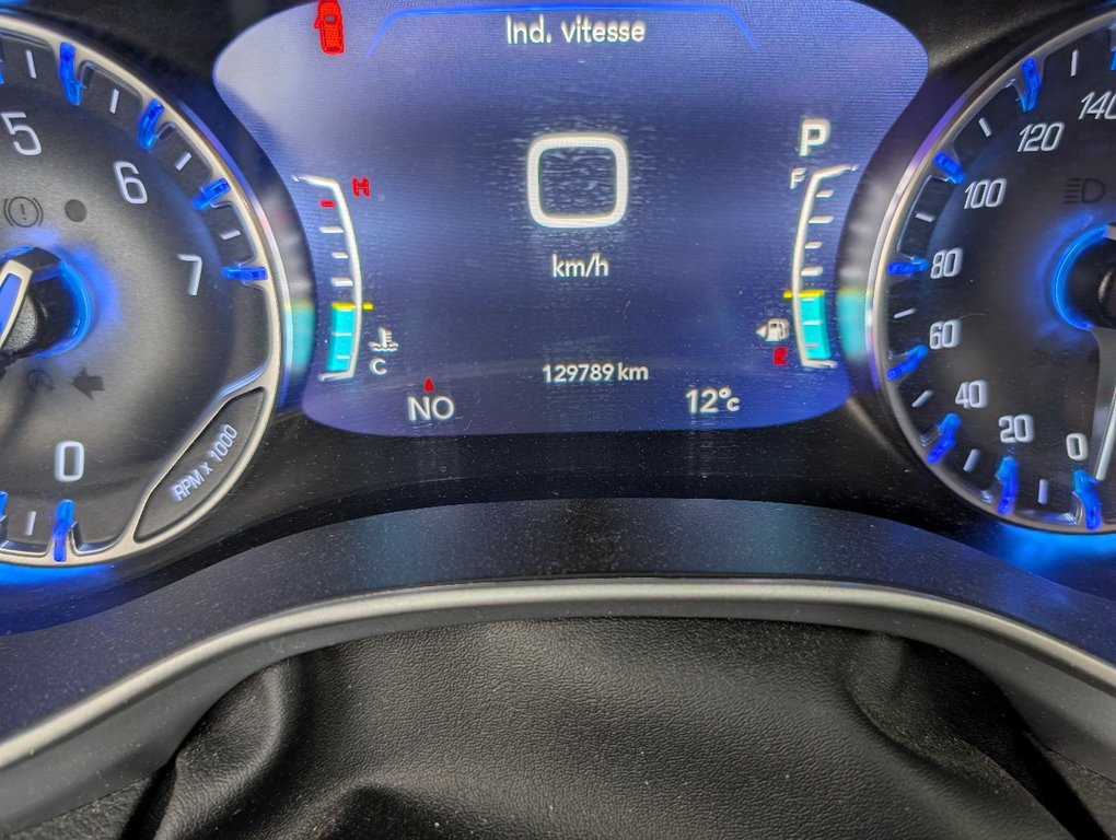 2022 Chrysler Pacifica Touring in Magog, Quebec - 19 - w1024h768px