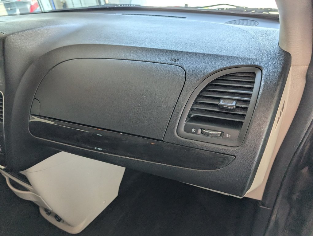 Dodge Grand Caravan Canada Value Package 2017 à Magog, Québec - 11 - w1024h768px