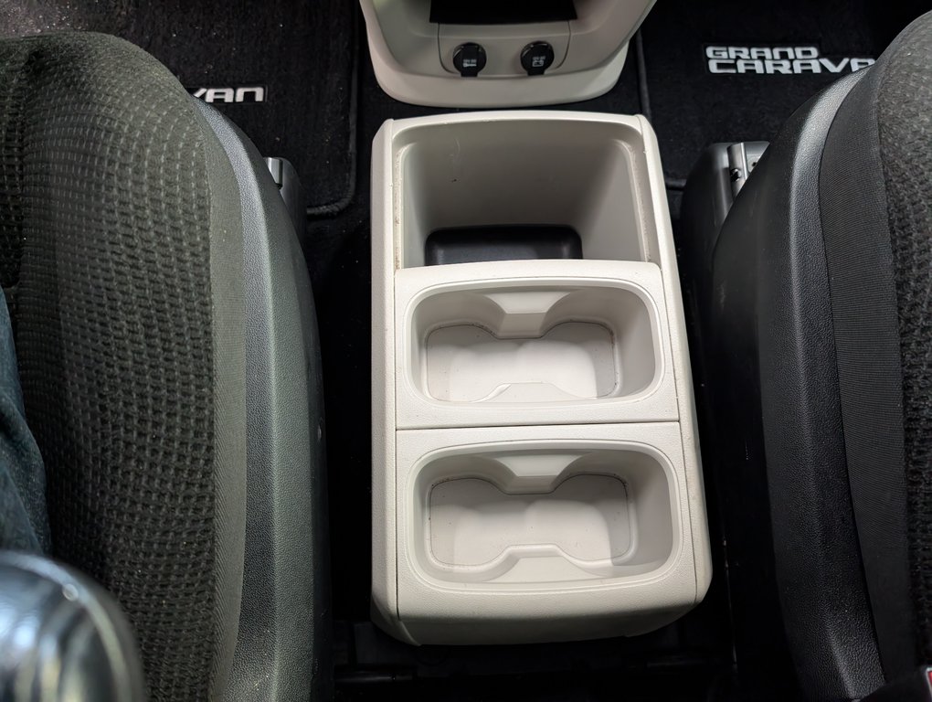 Dodge Grand Caravan SXT, STOW N GO 2017 à Magog, Québec - 13 - w1024h768px