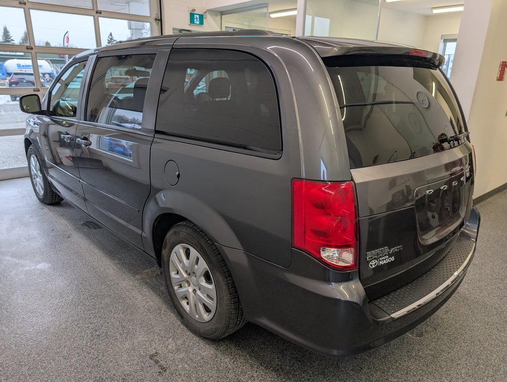 Dodge Grand Caravan SXT, STOW N GO 2017 à Magog, Québec - 4 - w1024h768px
