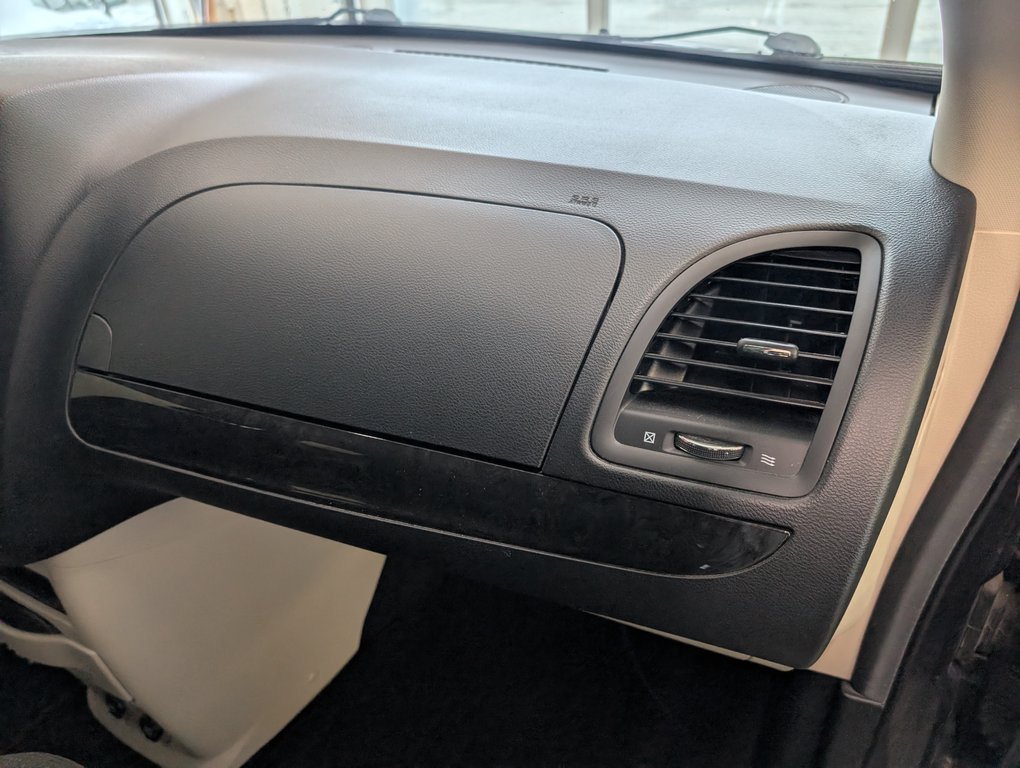 Dodge Grand Caravan SXT, STOW N GO 2017 à Magog, Québec - 9 - w1024h768px