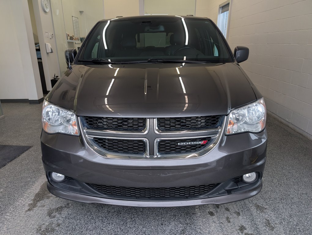 2019 Dodge Grand Caravan 35th Anniversary in Magog, Quebec - 5 - w1024h768px