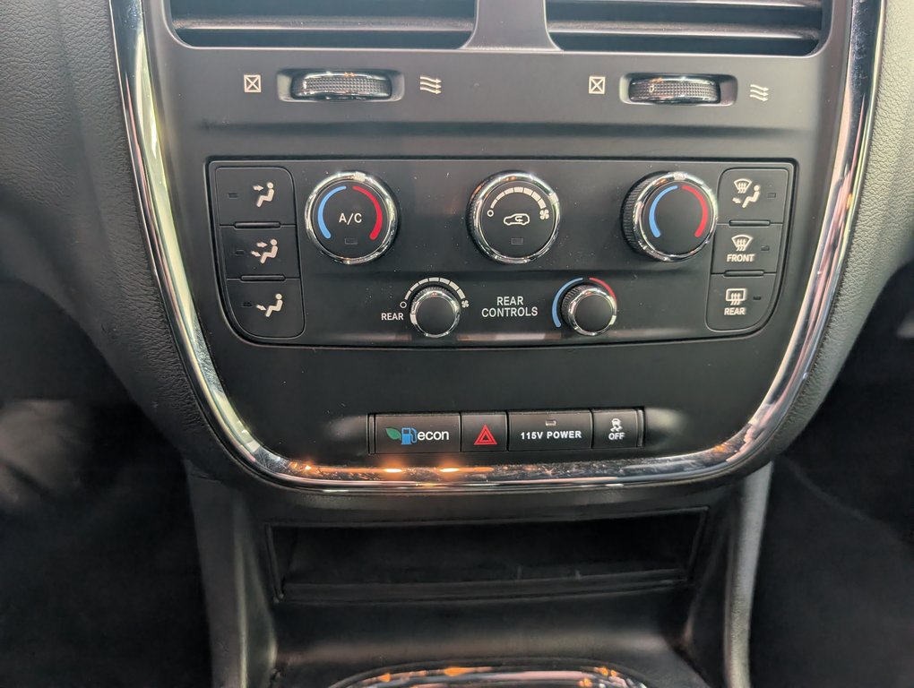 2019 Dodge Grand Caravan 35th Anniversary in Magog, Quebec - 14 - w1024h768px