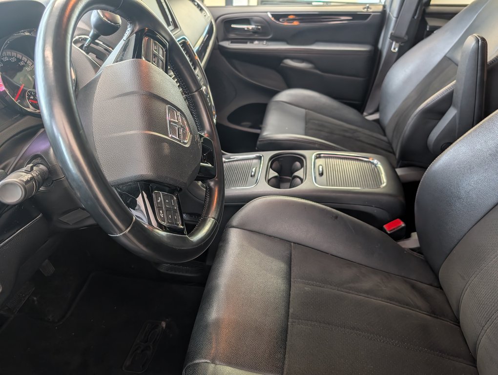 2019 Dodge Grand Caravan 35th Anniversary in Magog, Quebec - 9 - w1024h768px