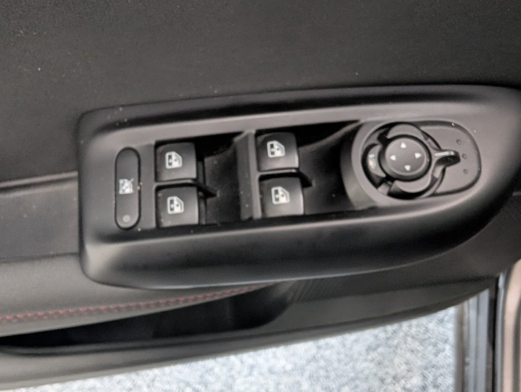 Dodge Hornet R/T PLUS  HYBRID, 2024 à Magog, Québec - 14 - w1024h768px