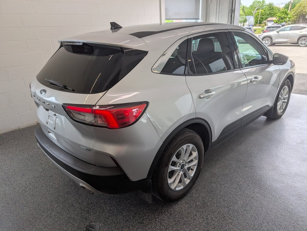 2020 Ford Escape SE AWD, in Magog, Quebec - 3 - w1024h768px