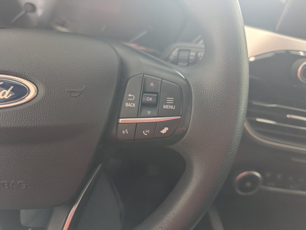 2020 Ford Escape SE AWD, in Magog, Quebec - 16 - w1024h768px