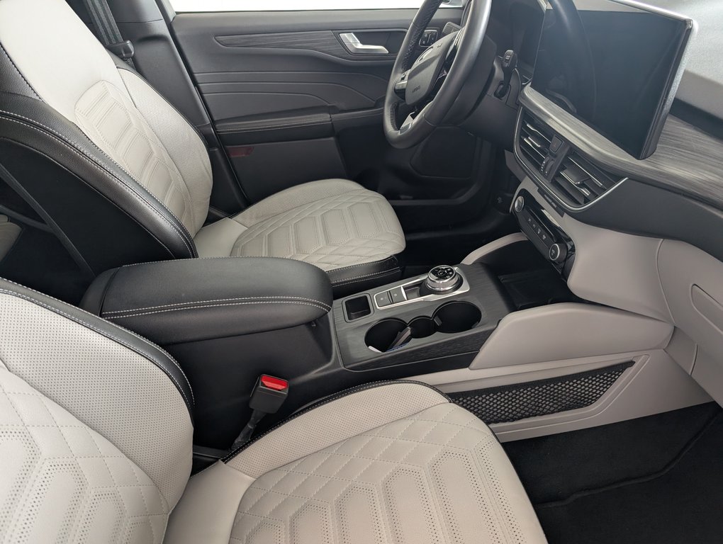 2023 Ford Escape PHEV in Magog, Quebec - 8 - w1024h768px
