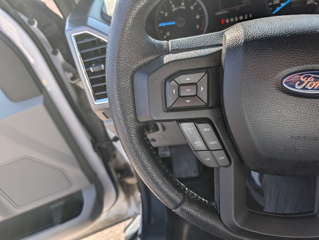 2016 Ford F-150 Supercrew XLT 4X4 in Magog, Quebec - 20 - w1024h768px