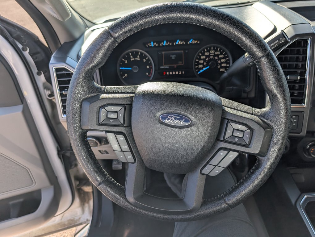 2016 Ford F-150 Supercrew XLT 4X4 in Magog, Quebec - 15 - w1024h768px