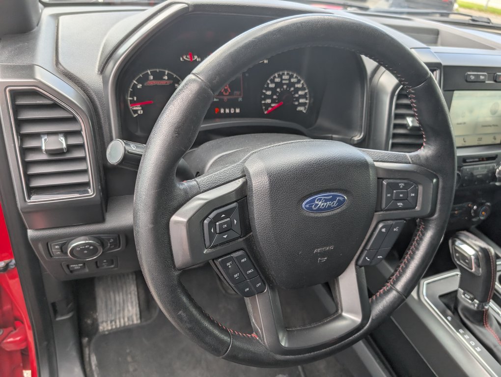 Ford F-150 XLT FX4 4X4, 2019 à Magog, Québec - 16 - w1024h768px