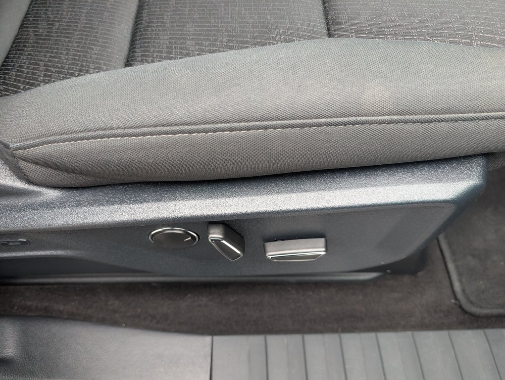 2021 Ford F-150 SUPERCREW XLT FX4 4X4, in Magog, Quebec - 12 - w1024h768px