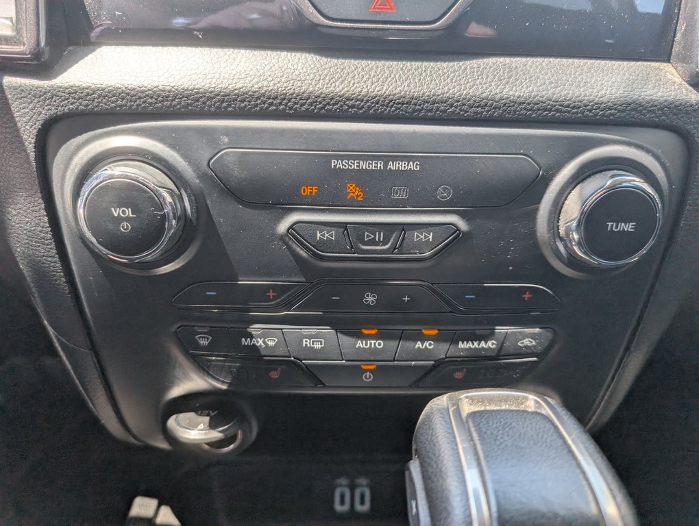 2020 Ford Ranger LARIAT SUPERCREW 4X4 in Magog, Quebec - 18 - w1024h768px