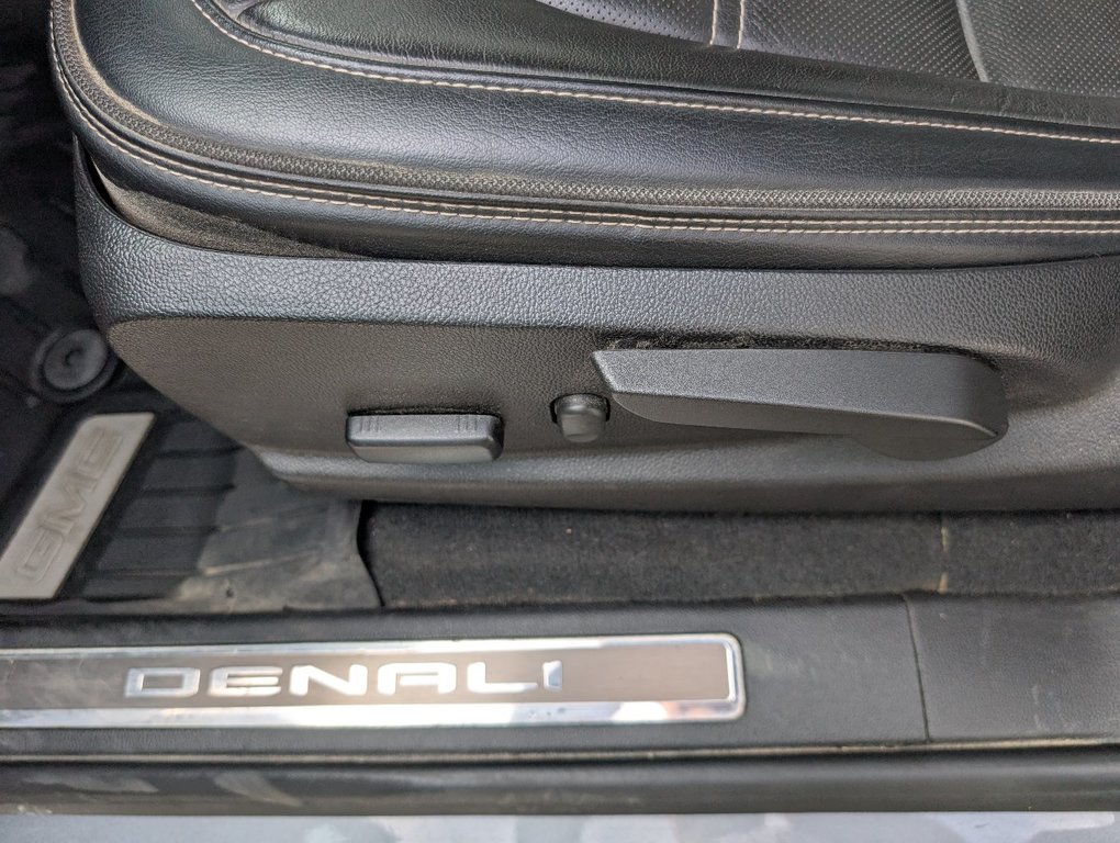GMC Canyon Denali, 4X4 2021 à Magog, Québec - 16 - w1024h768px