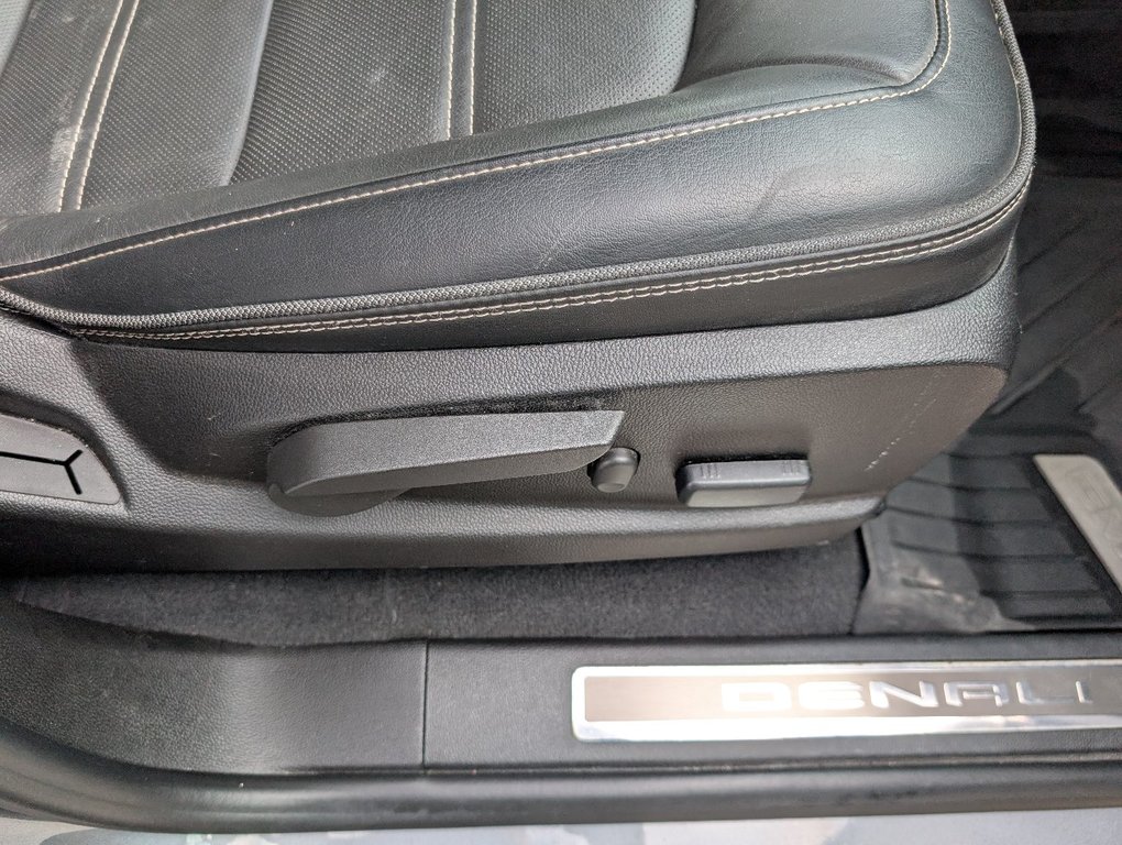 GMC Canyon Denali, 4X4 2021 à Magog, Québec - 12 - w1024h768px