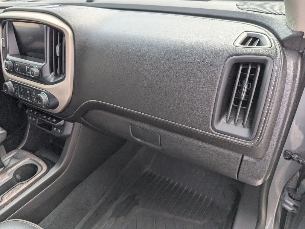 GMC Canyon Denali, 4X4 2021 à Magog, Québec - 11 - w1024h768px