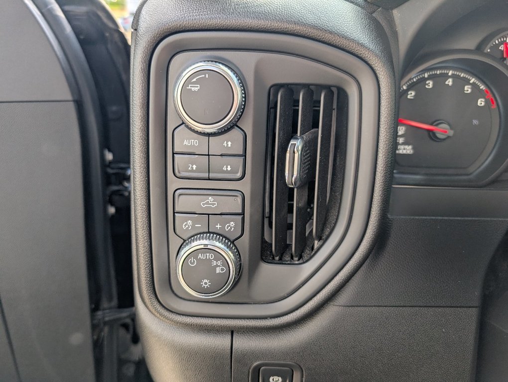 2022 GMC SIERRA 1500 LIMITED Pro,  4X4, CREWCAB, in Magog, Quebec - 17 - w1024h768px