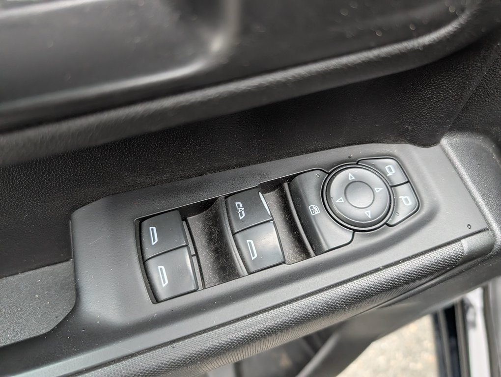 GMC Sierra 1500 Limited Pro 4X4, 2022 à Magog, Québec - 16 - w1024h768px