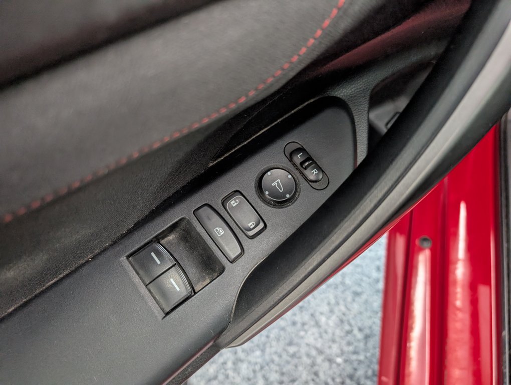 Honda Civic Coupe Si 2017 à Magog, Québec - 10 - w1024h768px