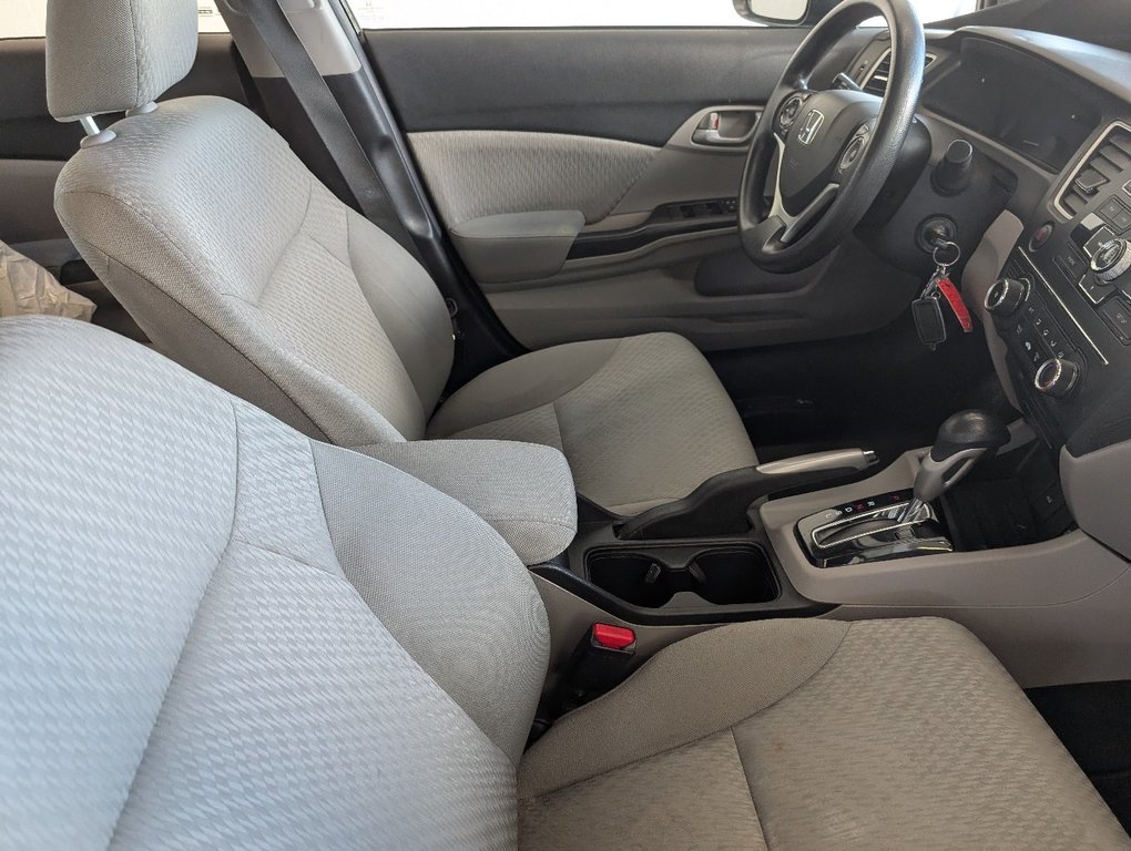Honda Civic Sedan LX, AUTOMATIQUE, 2015 à Magog, Québec - 8 - w1024h768px