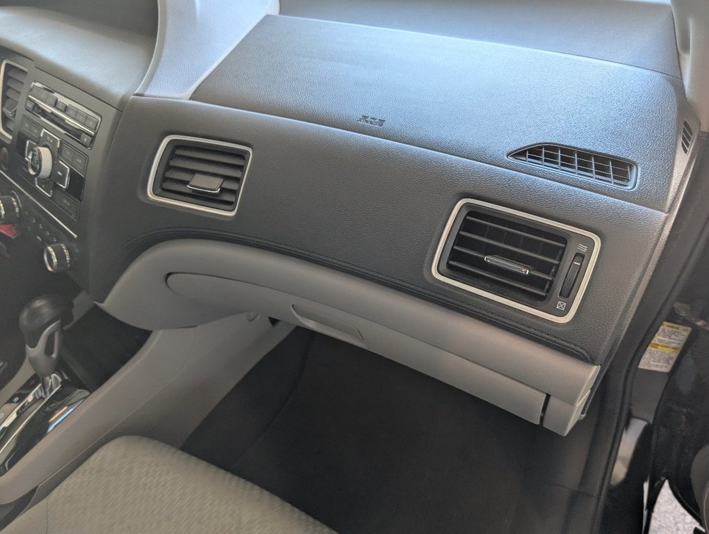 Honda Civic Sedan LX, AUTOMATIQUE, 2015 à Magog, Québec - 9 - w1024h768px
