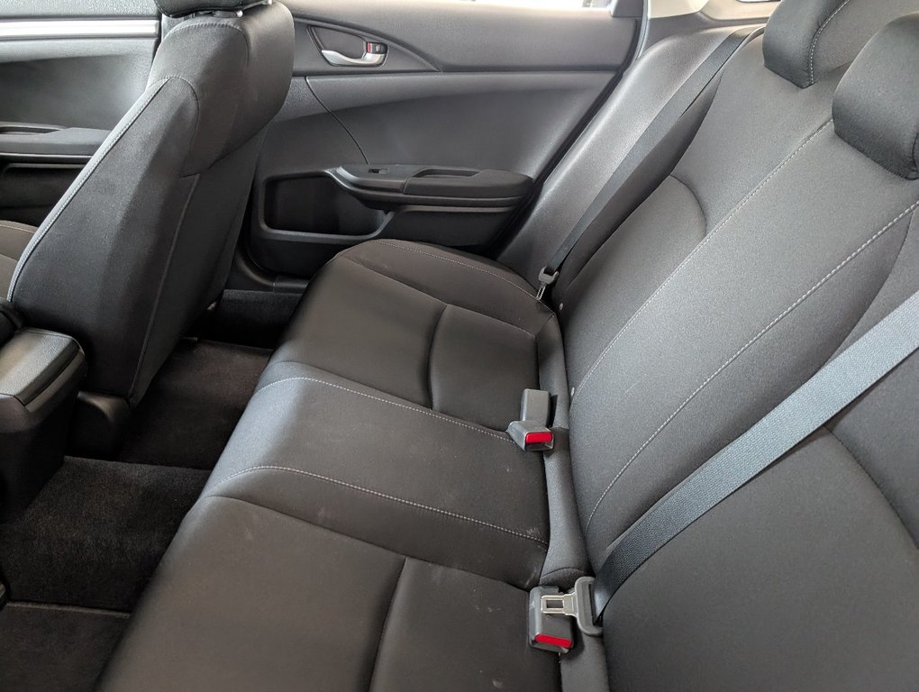 Honda Civic Sedan DX 2016 à Magog, Québec - 11 - w1024h768px