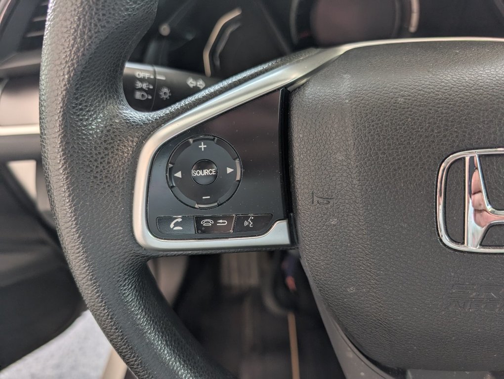 Honda Civic Sedan DX 2016 à Magog, Québec - 18 - w1024h768px