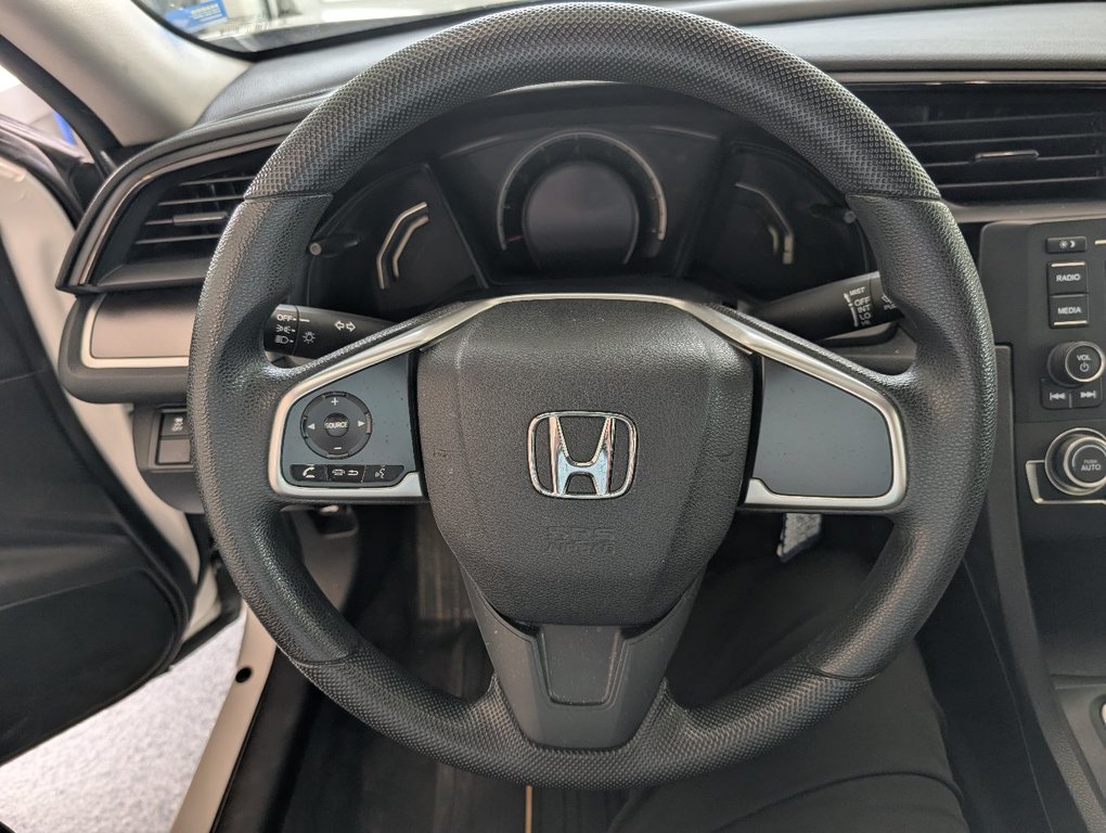 Honda Civic Sedan DX 2016 à Magog, Québec - 15 - w1024h768px