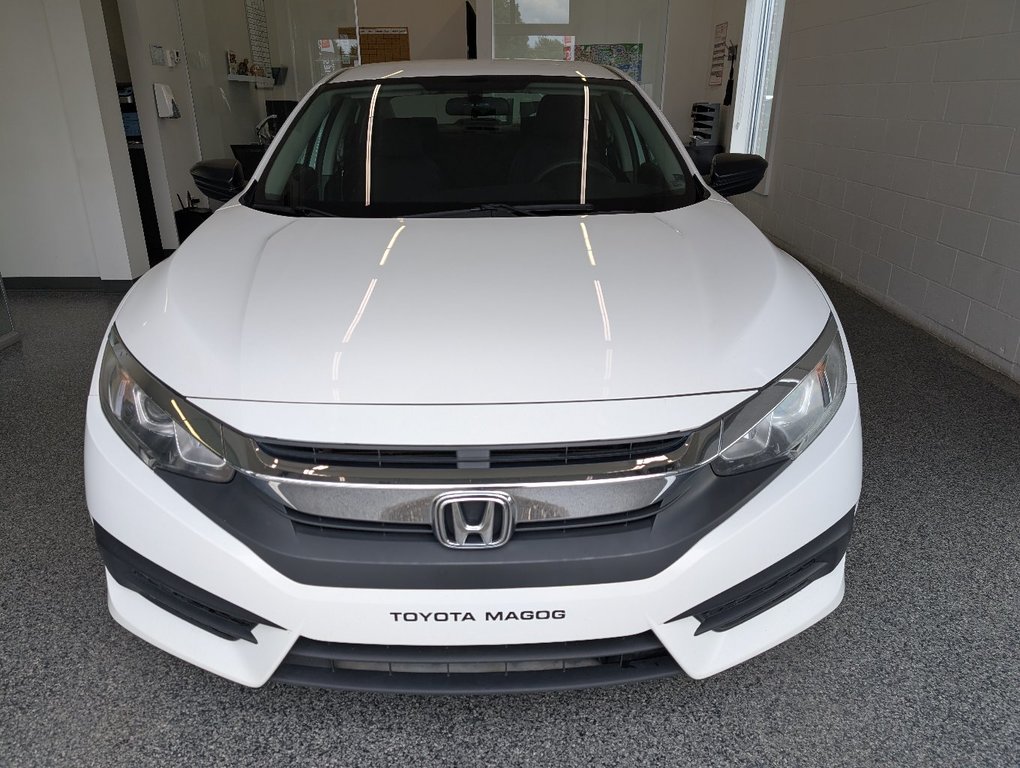 Honda Civic Sedan DX 2016 à Magog, Québec - 6 - w1024h768px
