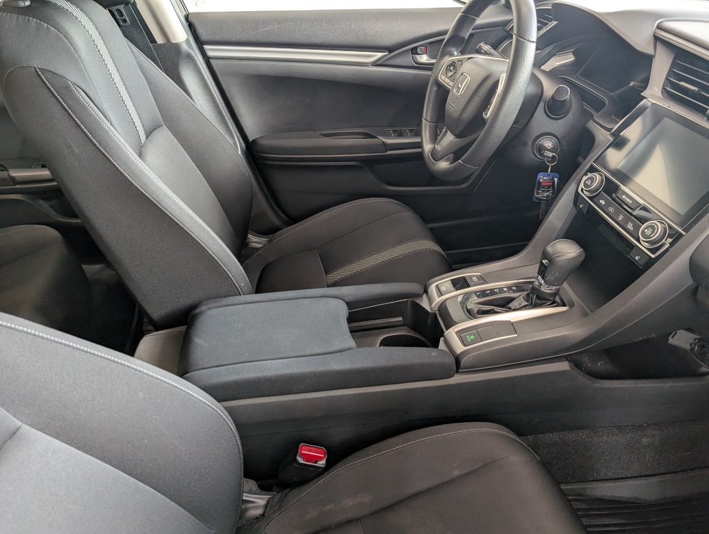 2016 Honda Civic Sedan LX, AUTOMATIQUE, A/C in Magog, Quebec - 8 - w1024h768px