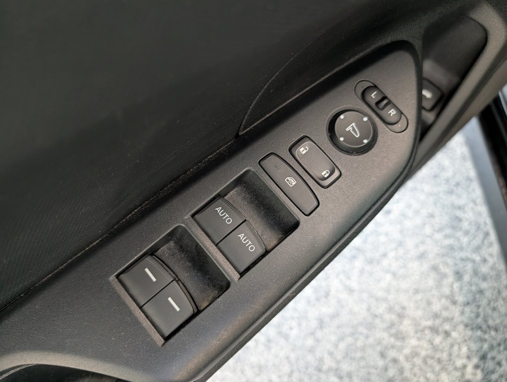 2016 Honda Civic Sedan LX, AUTOMATIQUE, A/C in Magog, Quebec - 12 - w1024h768px