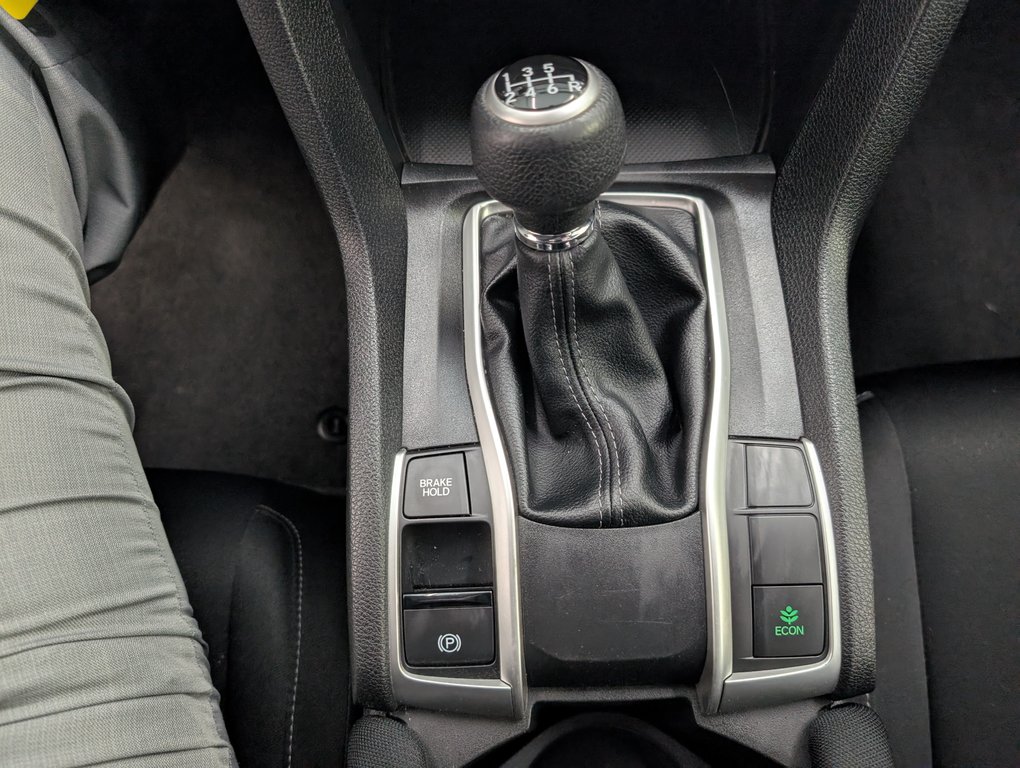 Honda Civic Sedan DX 2017 à Magog, Québec - 15 - w1024h768px