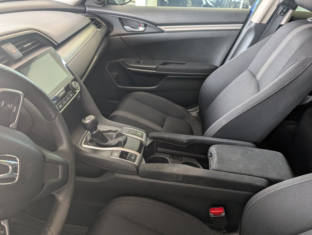 Honda Civic Sedan LX 2017 à Magog, Québec - 10 - w1024h768px