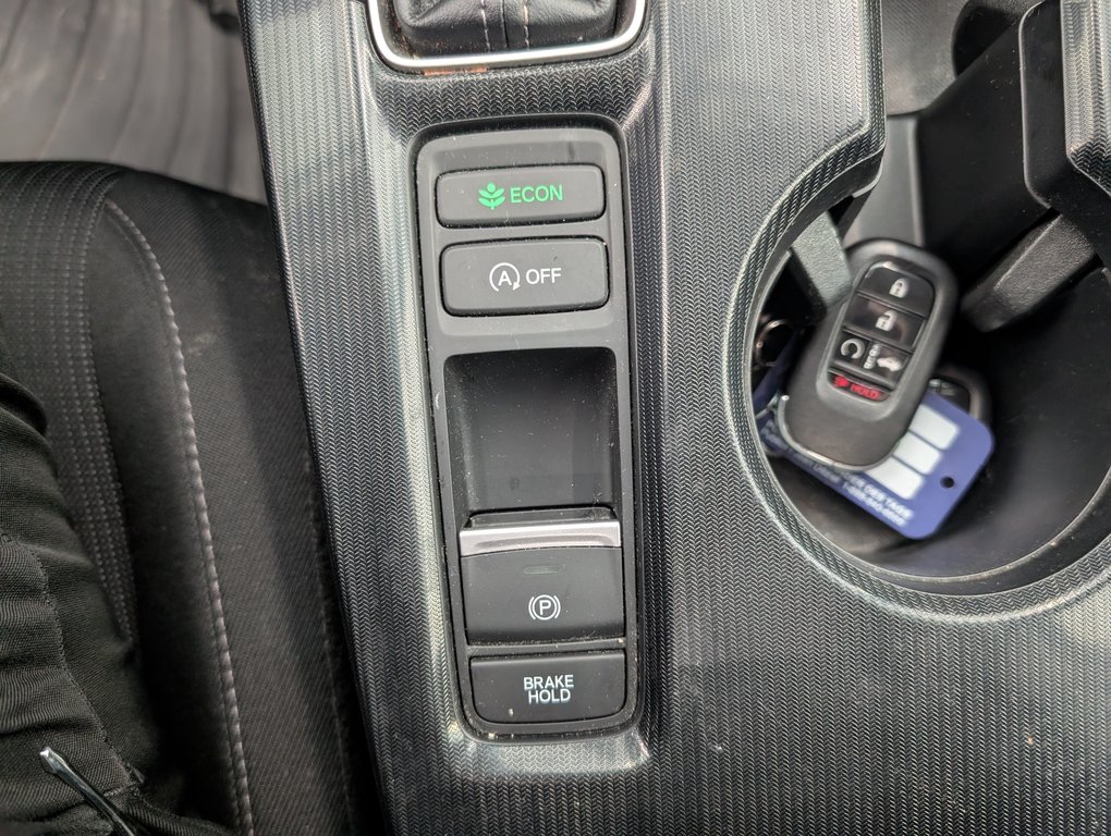 2022 Honda Civic Sedan LX in Magog, Quebec - 15 - w1024h768px