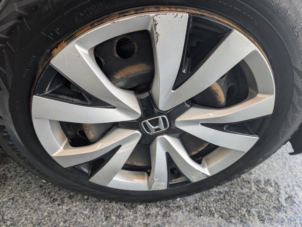 2022 Honda Civic Sedan LX in Magog, Quebec - 23 - w1024h768px