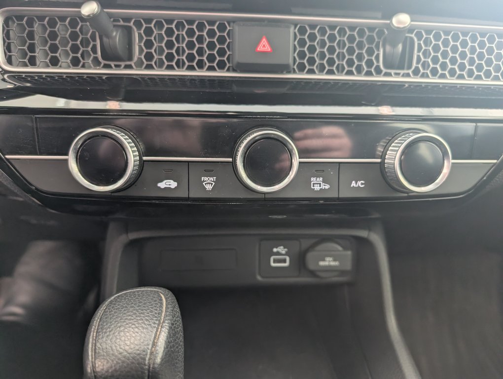 2022 Honda Civic Sedan LX in Magog, Quebec - 17 - w1024h768px