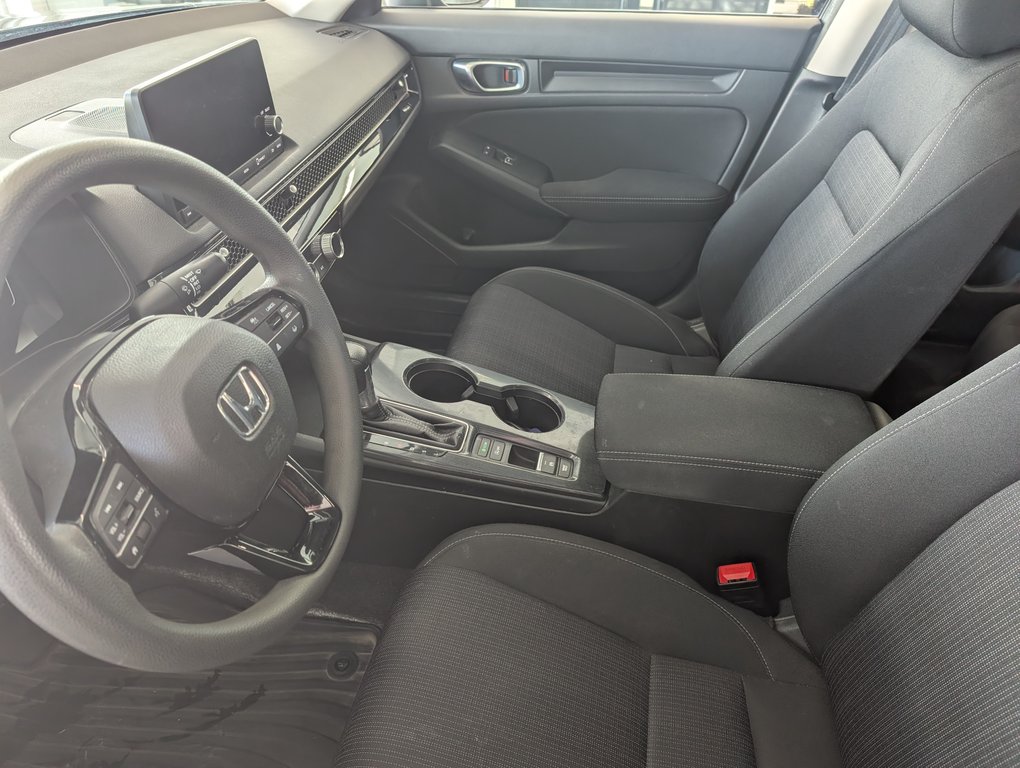 2022 Honda Civic Sedan LX in Magog, Quebec - 11 - w1024h768px
