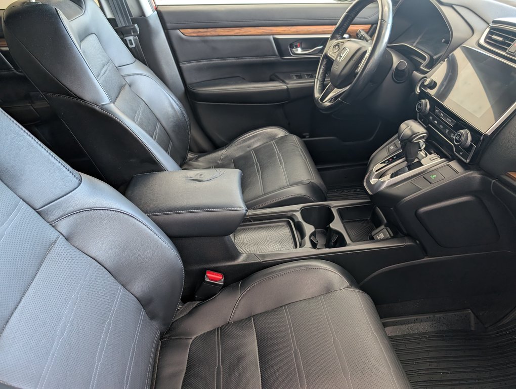 2018 Honda CR-V Touring AWD, in Magog, Quebec - 8 - w1024h768px