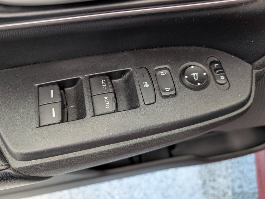 2018 Honda CR-V Touring AWD, in Magog, Quebec - 15 - w1024h768px