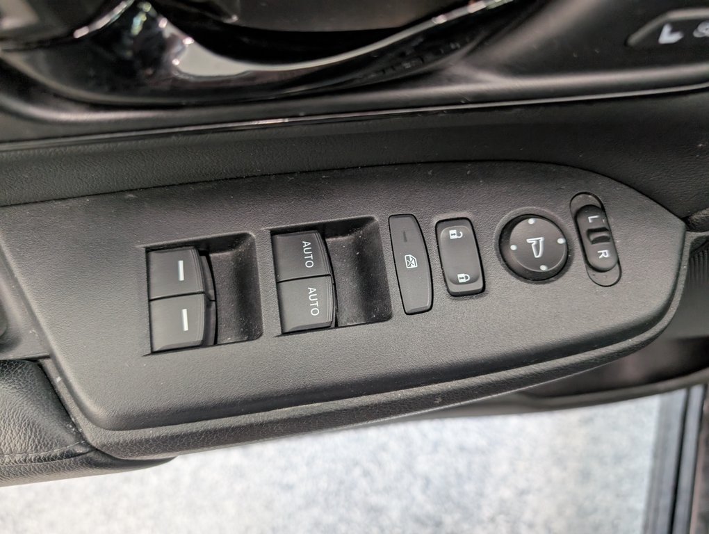 2021 Honda CR-V AWD, EDITION NOIR, in Magog, Quebec - 10 - w1024h768px