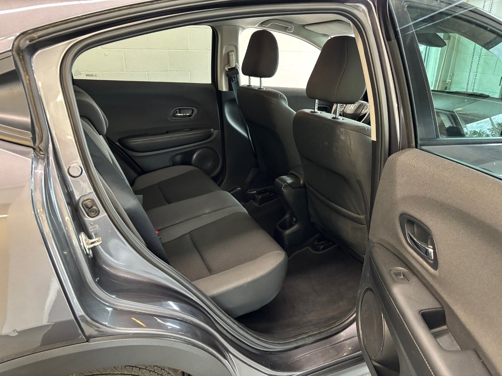 2019 Honda HR-V LX in Magog, Quebec - 8 - w1024h768px