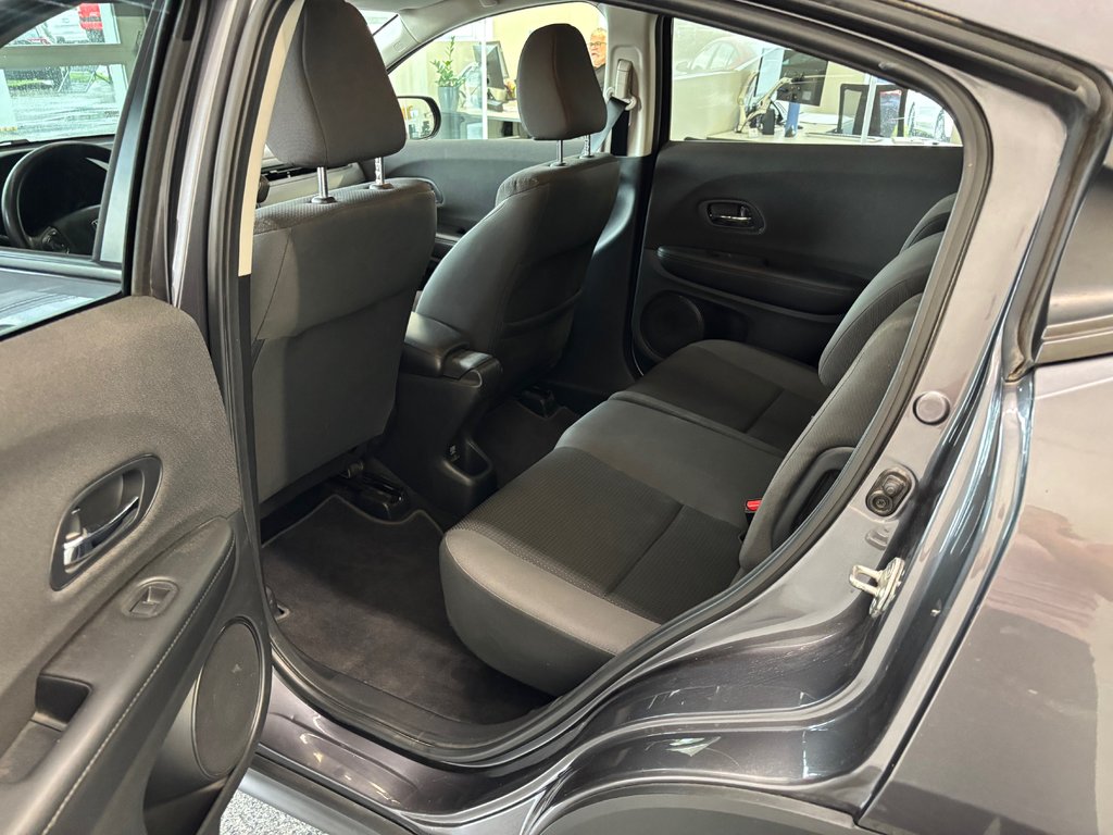2019 Honda HR-V LX in Magog, Quebec - 10 - w1024h768px