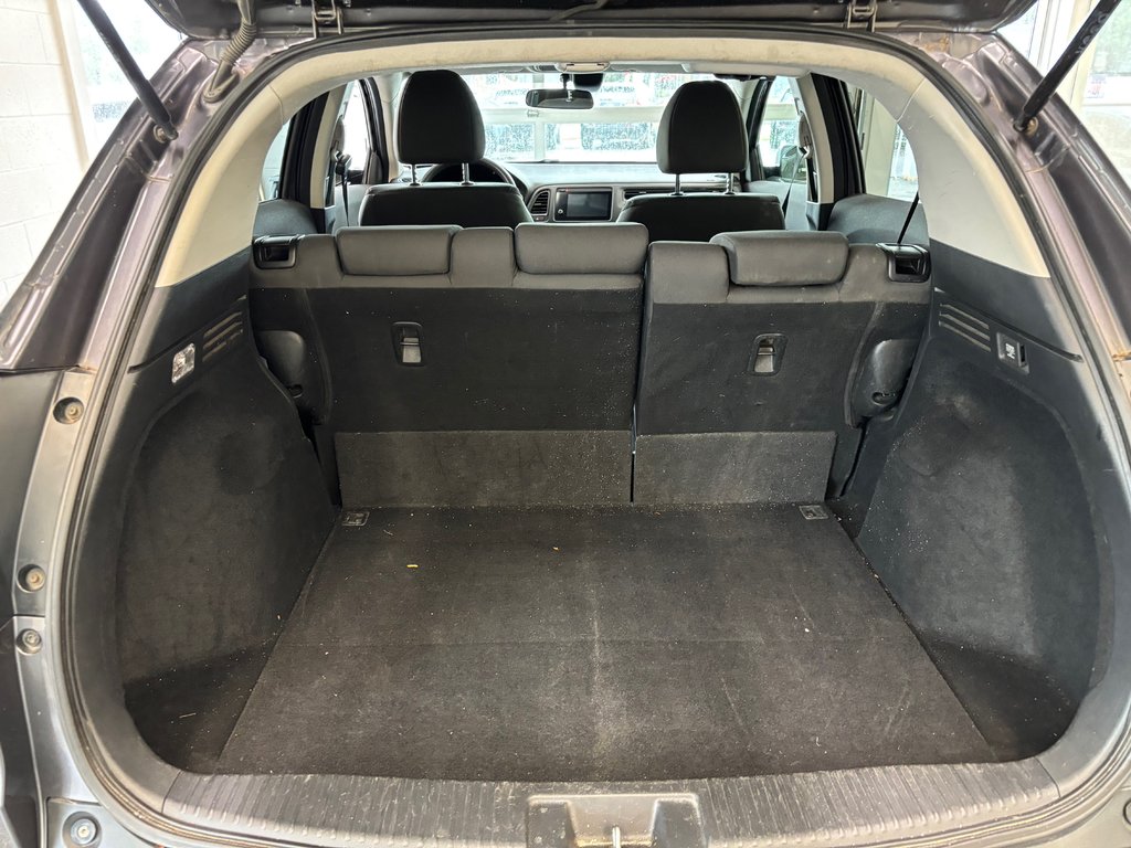 2019 Honda HR-V LX in Magog, Quebec - 9 - w1024h768px