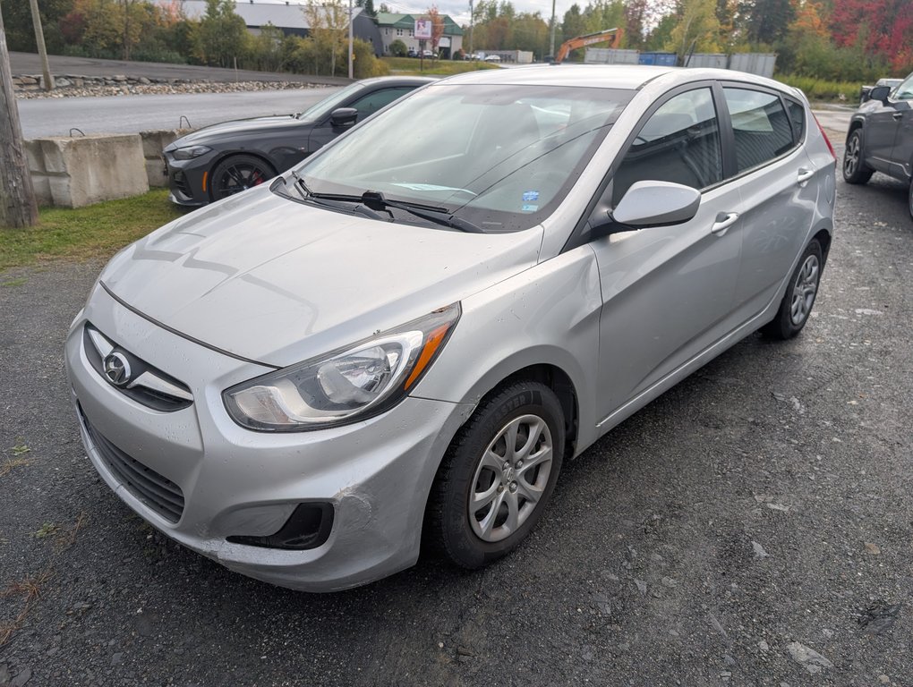 2014 Hyundai Accent GL in Magog, Quebec - 5 - w1024h768px