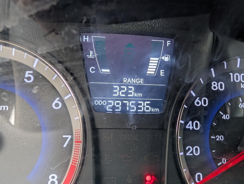 2014 Hyundai Accent GL in Magog, Quebec - 16 - w1024h768px