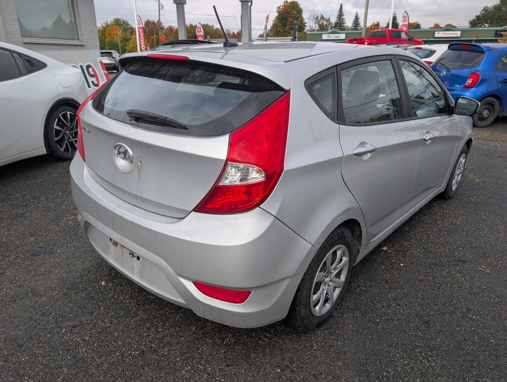 2014 Hyundai Accent GL in Magog, Quebec - 3 - w1024h768px