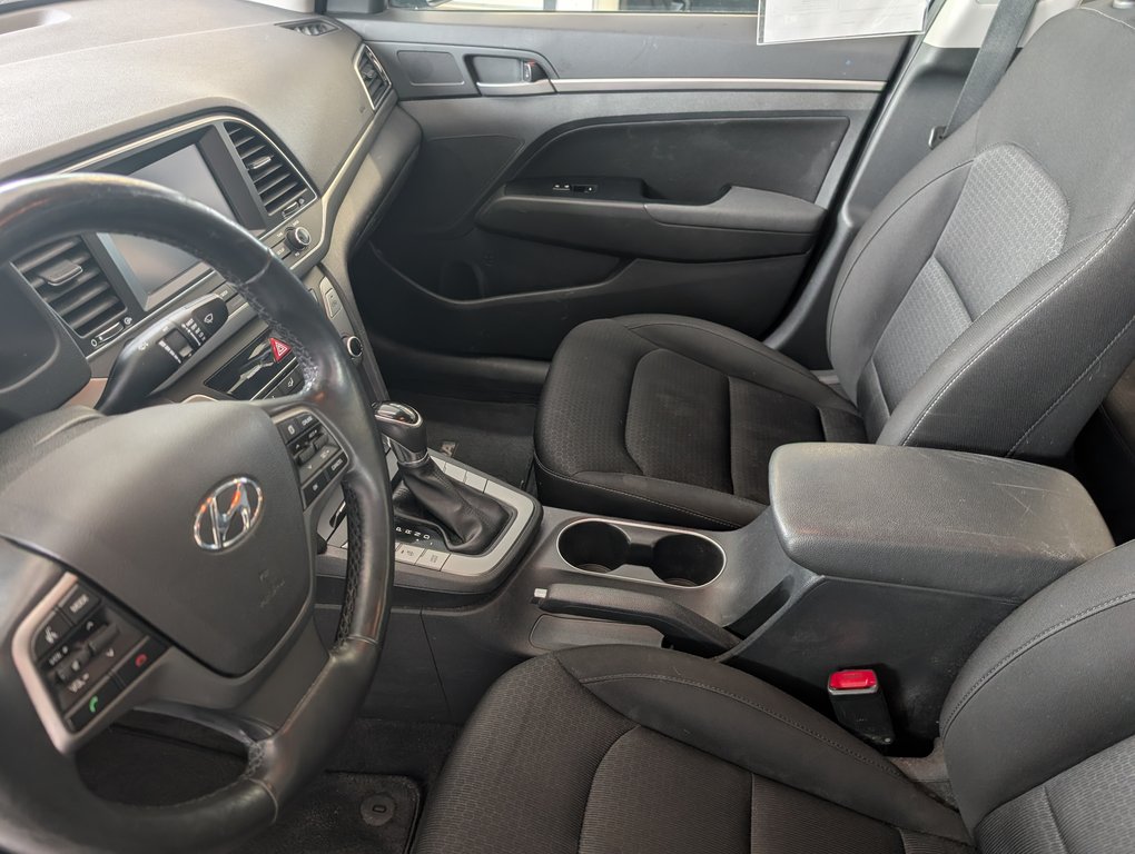 Hyundai Elantra SE, AUTOMATIQUE, A/C, 2017 à Magog, Québec - 11 - w1024h768px