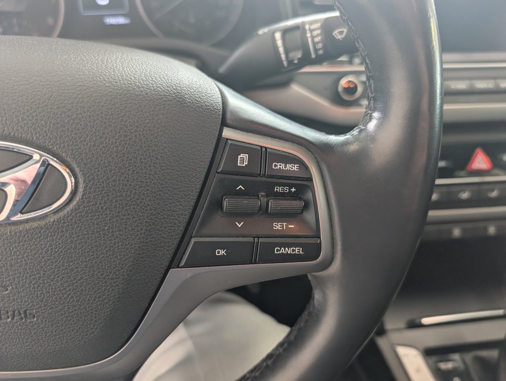 Hyundai Elantra SE, AUTOMATIQUE, A/C, 2017 à Magog, Québec - 18 - w1024h768px